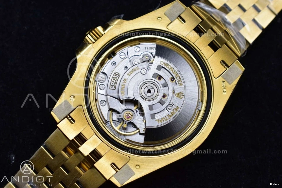 Weight VR3285 on Edition YG 1:1 II GRNR GMT Gain Bracelet Black Master CHS Dial Best Gold Jubilee 126718 Factory 0513
